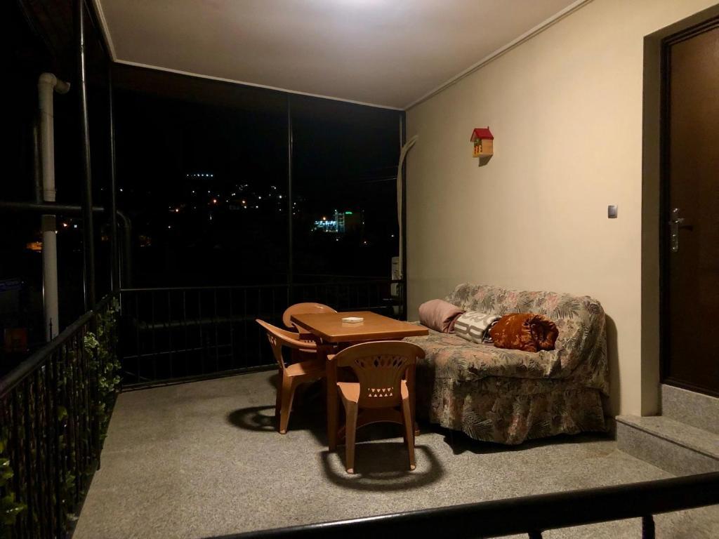 Luxury Apartment At Pirosmani 22 In Central 보르조미 외부 사진