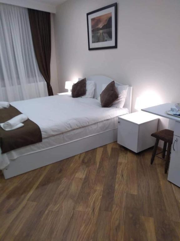 Luxury Apartment At Pirosmani 22 In Central 보르조미 객실 사진